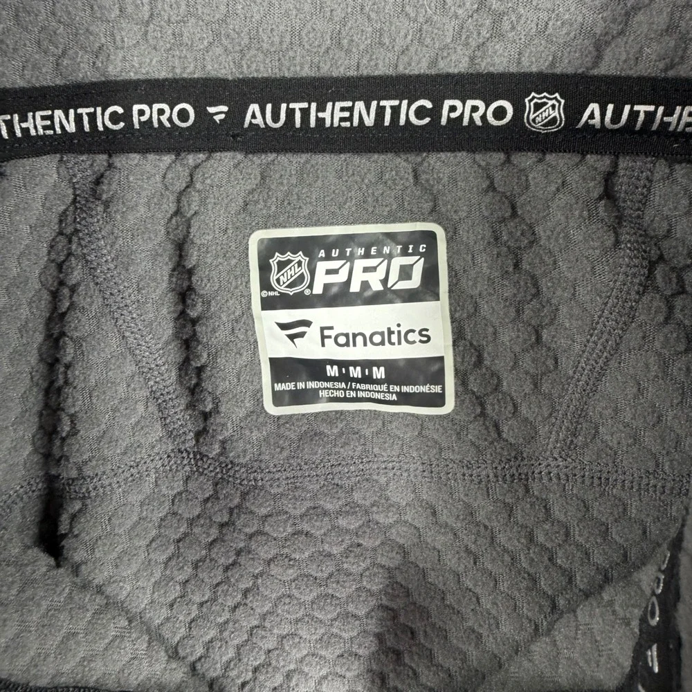 Fanatics Quarter Zip Pullover Mens Medium Grey Pittsburgh Penguins NHL Pro